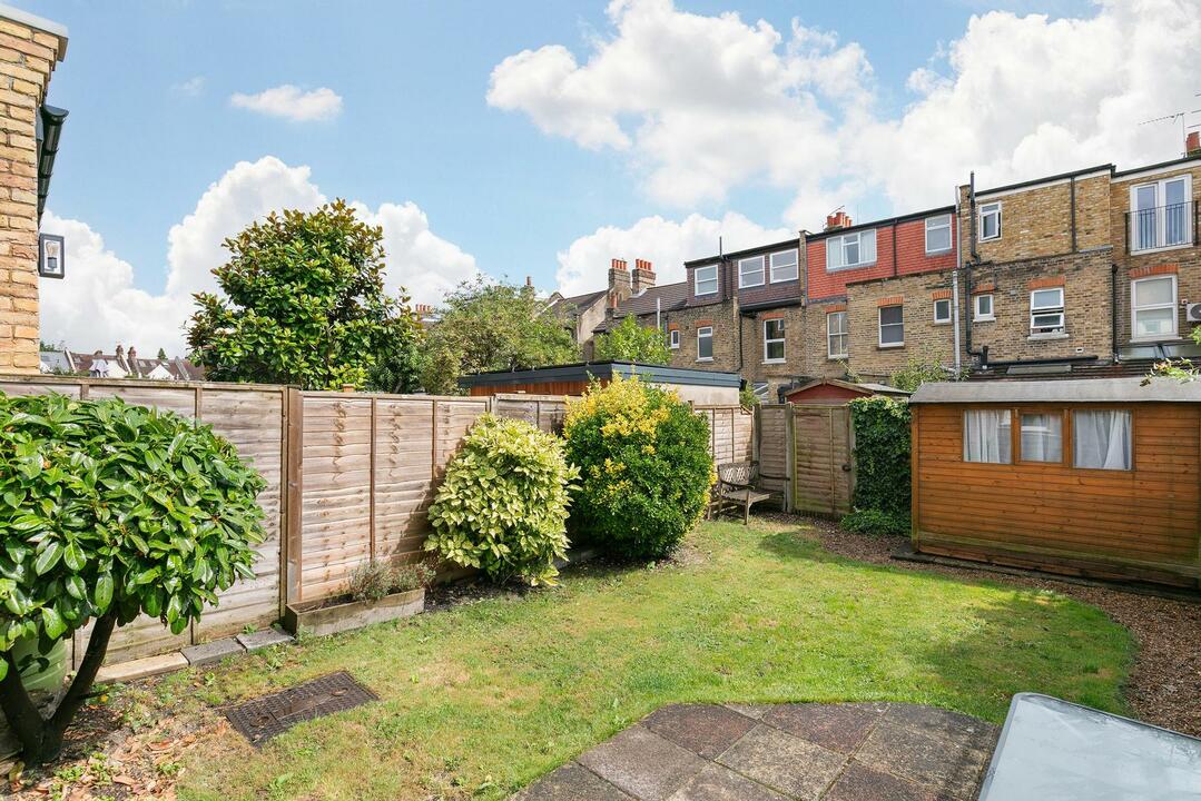 1 bed apartment for sale in Drayton Grove, Ealing, London, W13  - Property Image 11