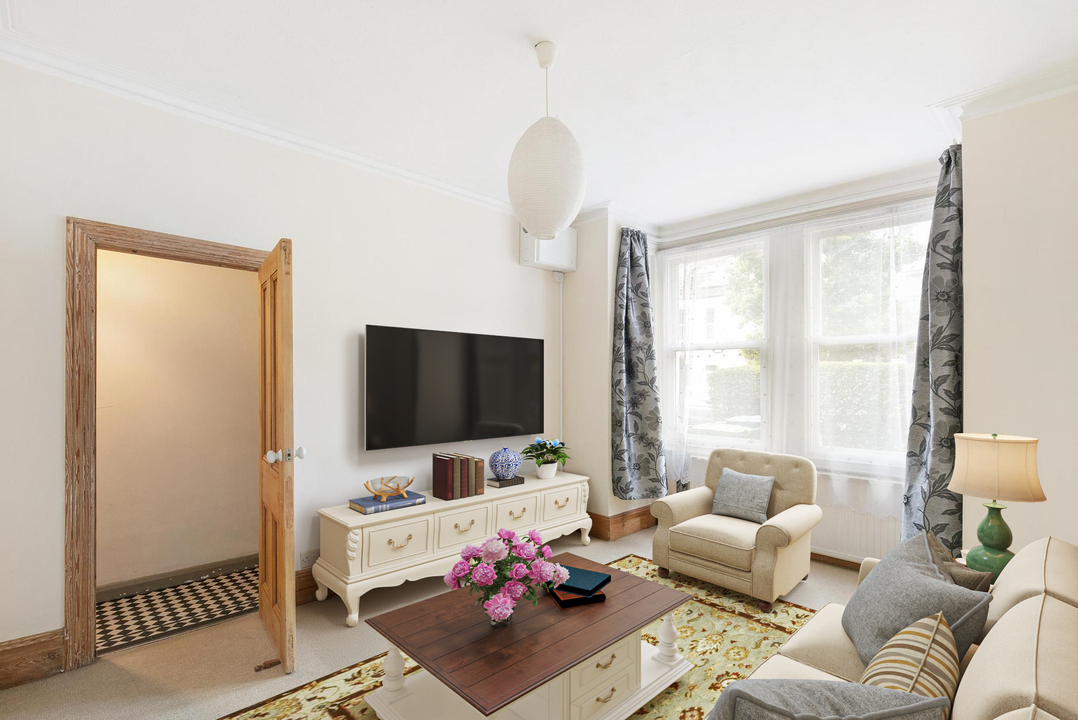 1 bed apartment for sale in Drayton Grove, Ealing, London, W13  - Property Image 2