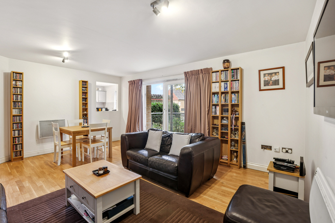 2 bed apartment for sale in Primrose Place, Isleworth