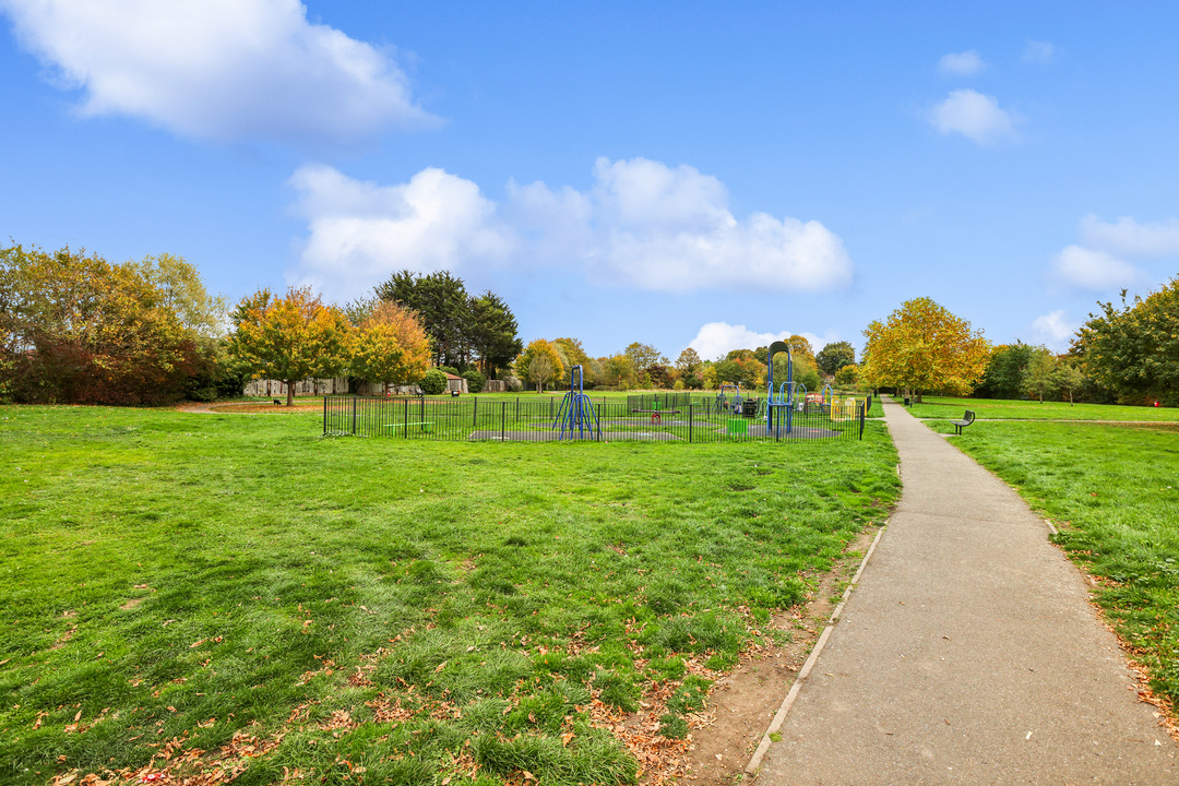 2 bed apartment for sale in Primrose Place, Isleworth  - Property Image 13
