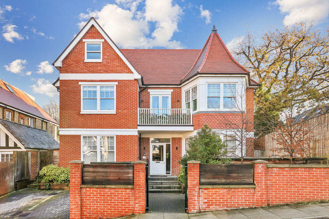 2 bed apartment for sale in West Lodge Avenue, Ealing Common, London, W3