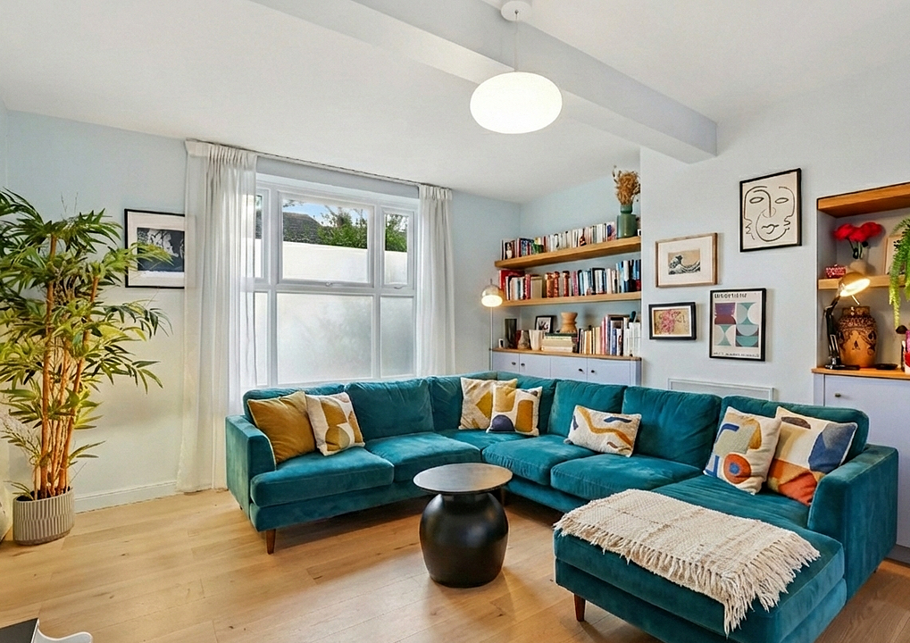 2 bed terraced house for sale in Hall Drive, Hanwell, London, W7  - Property Image 19