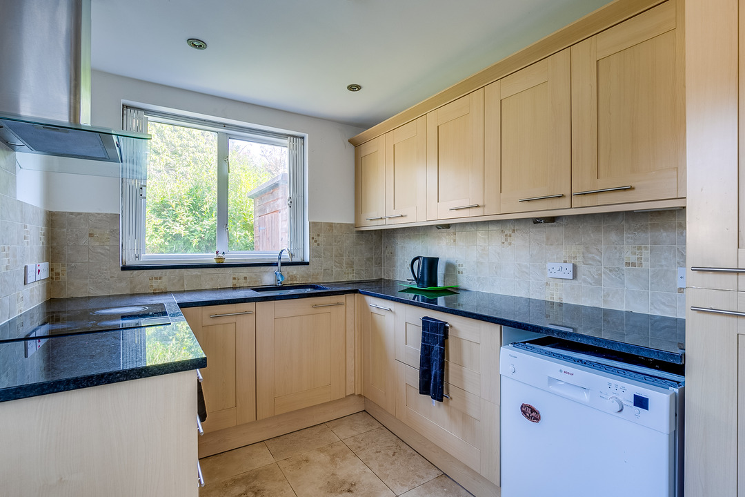 4 bed terraced house for sale in Princes Gardens, Acton, Ealing, London, W3  - Property Image 5