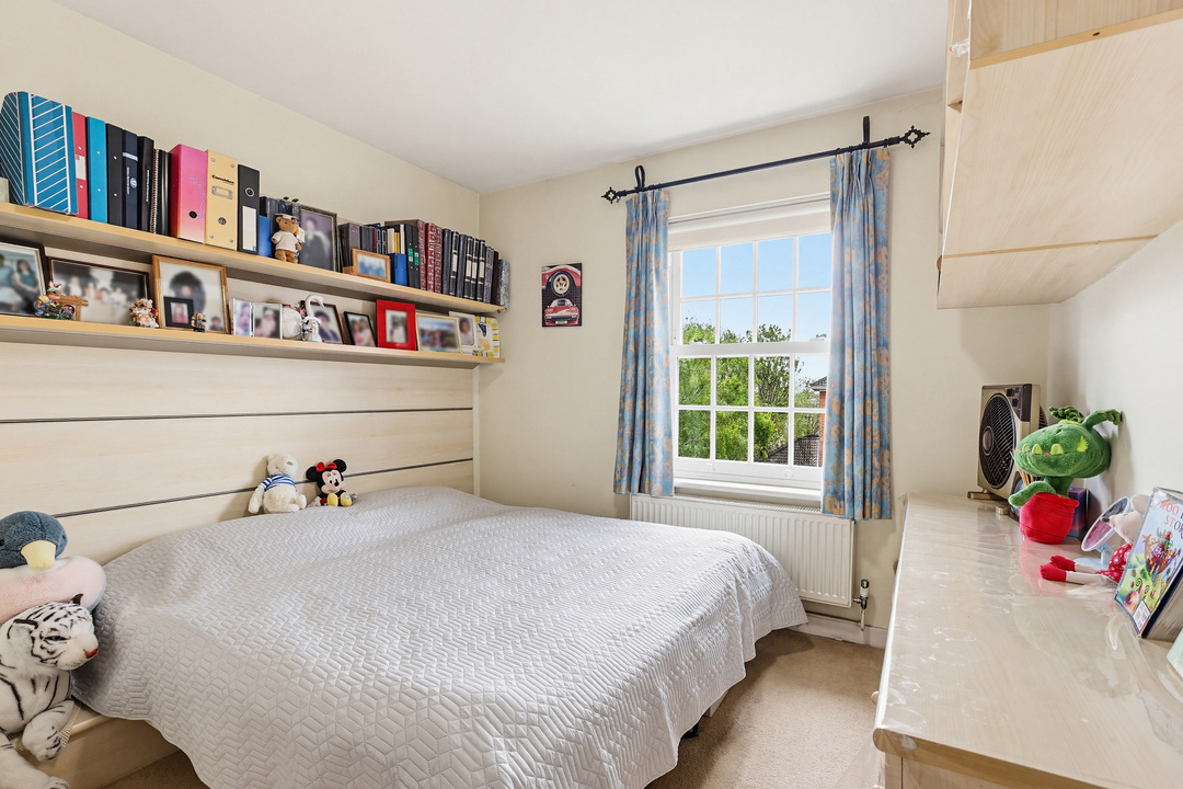 5 bed terraced house for sale in Woodville Gardens, Ealing, London, W5  - Property Image 9