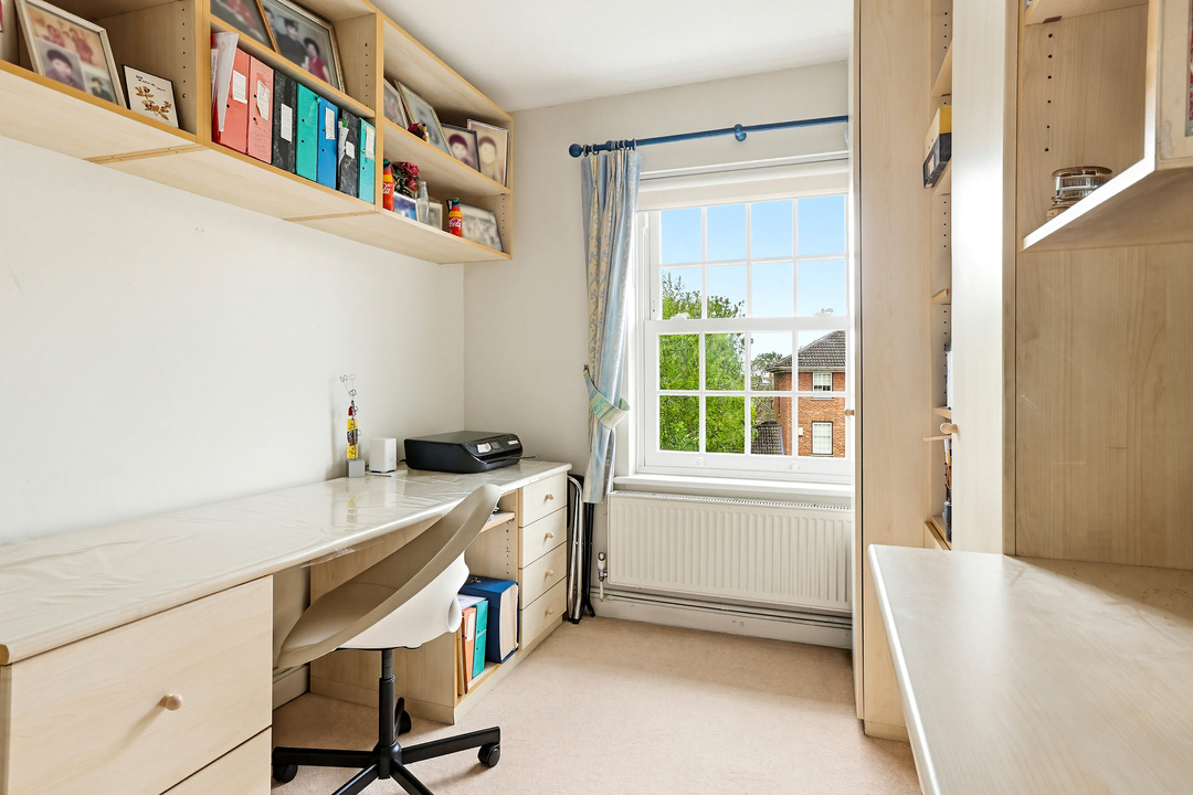 5 bed terraced house for sale in Woodville Gardens, Ealing, London, W5  - Property Image 10