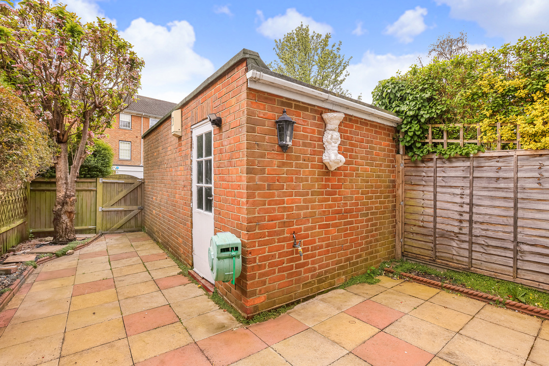 5 bed terraced house for sale in Woodville Gardens, Ealing, London, W5  - Property Image 22