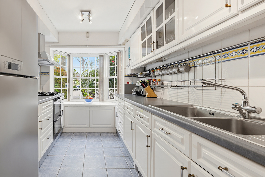 5 bed terraced house for sale in Woodville Gardens, Ealing, London, W5  - Property Image 14