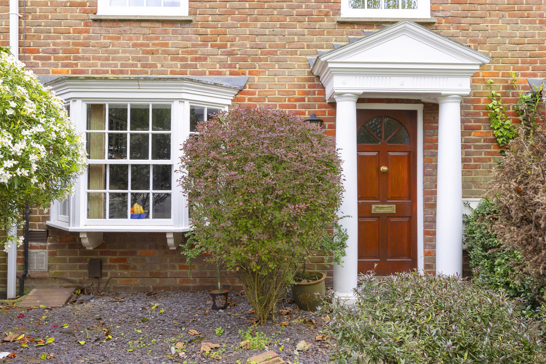 5 bed terraced house for sale in Woodville Gardens, Ealing, London, W5  - Property Image 2