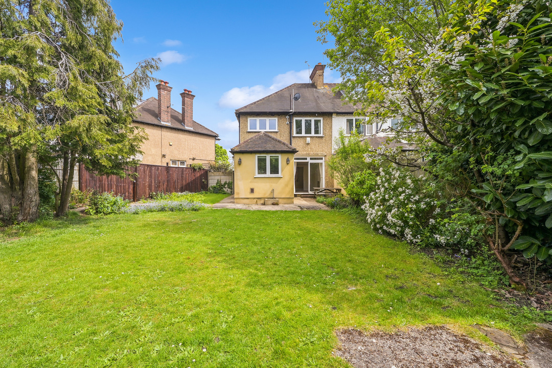 3 bed end of terrace house for sale in Princes Gardens, Acton, London, W3  - Property Image 13