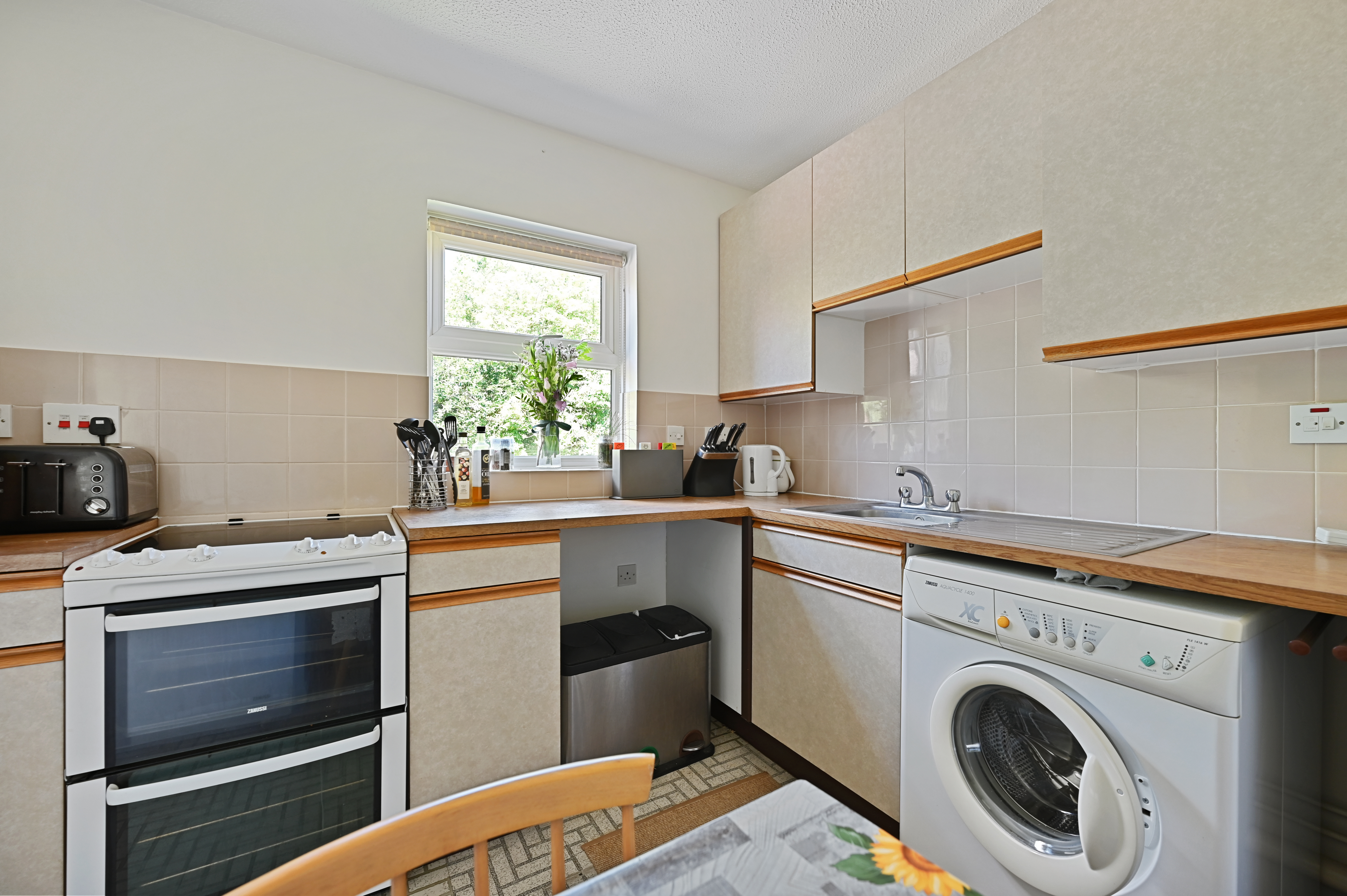 2 bed apartment for sale in Pursewardens Close, Ealing, London, W13  - Property Image 12