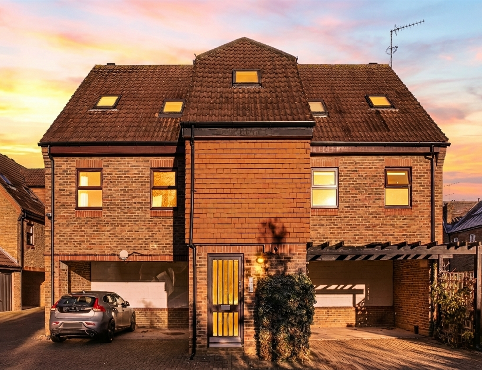 2 bed apartment for sale in Pursewardens Close, Ealing, London, W13  - Property Image 15