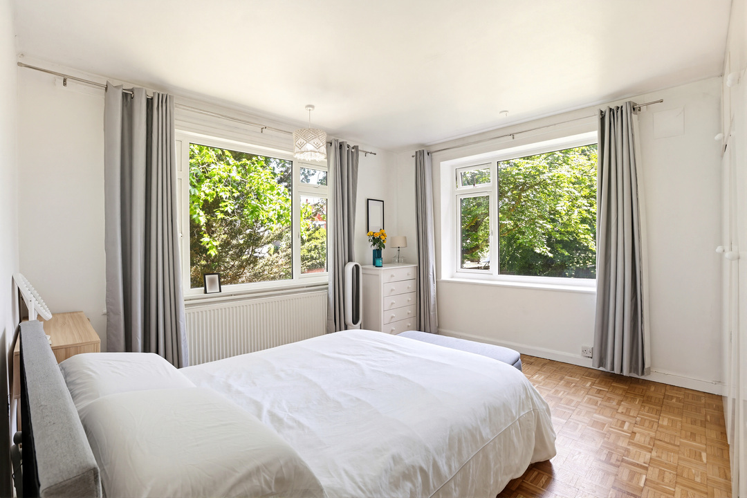 2 bed apartment for sale in Elm Avenue, Ealing, London, W5  - Property Image 8