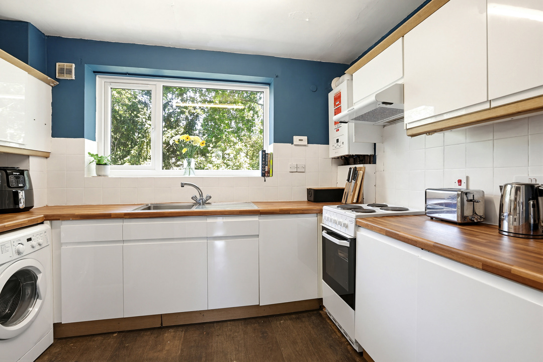 2 bed apartment for sale in Elm Avenue, Ealing, London, W5  - Property Image 4