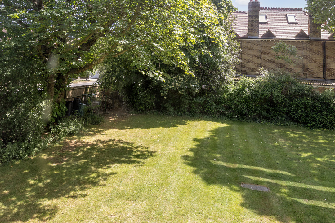 2 bed apartment for sale in Elm Avenue, Ealing, London, W5  - Property Image 19