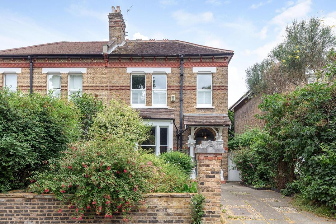 5 bed semi-detached house for sale in The Butts, Brentford, TW8  - Property Image 19