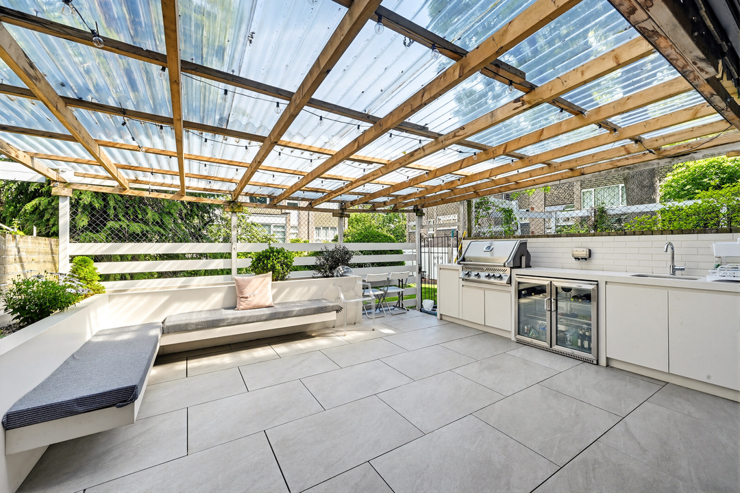4 bed terraced house for sale in The Dene, Ealing, London, W13  - Property Image 23