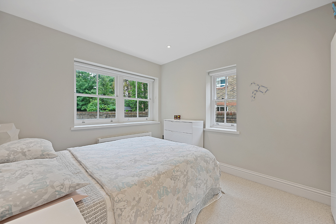 2 bed apartment to rent in North Common Road, Ealing, London, W5  - Property Image 4