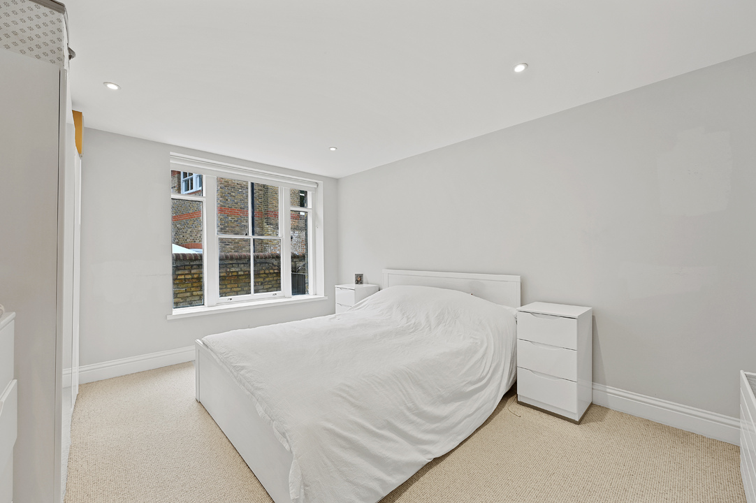 2 bed apartment to rent in North Common Road, Ealing, London, W5  - Property Image 6