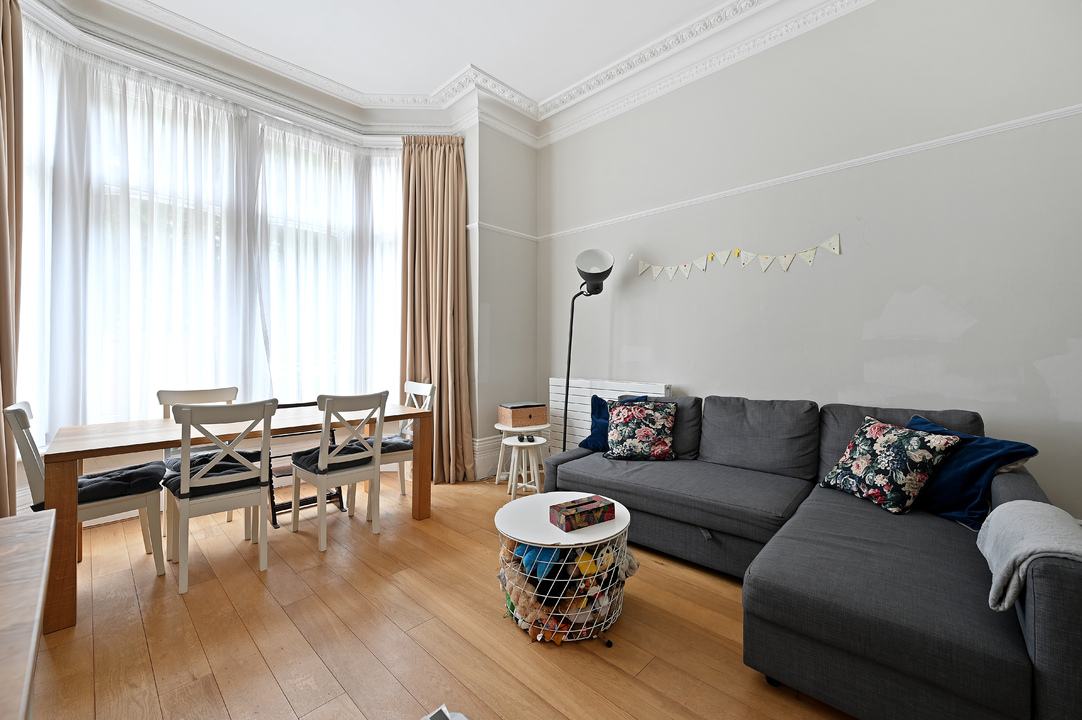 2 bed apartment to rent in North Common Road, Ealing, London, W5  - Property Image 7