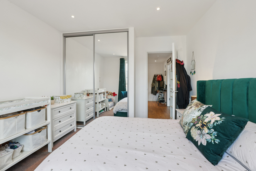 1 bed apartment for sale in Myers Court, Brentford, Greater London, TW8  - Property Image 14