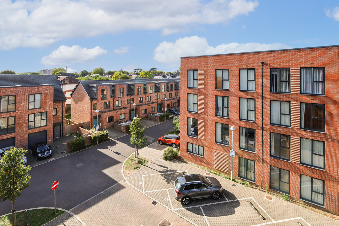 1 bed apartment for sale in Myers Court, Brentford, Greater London, TW8  - Property Image 11