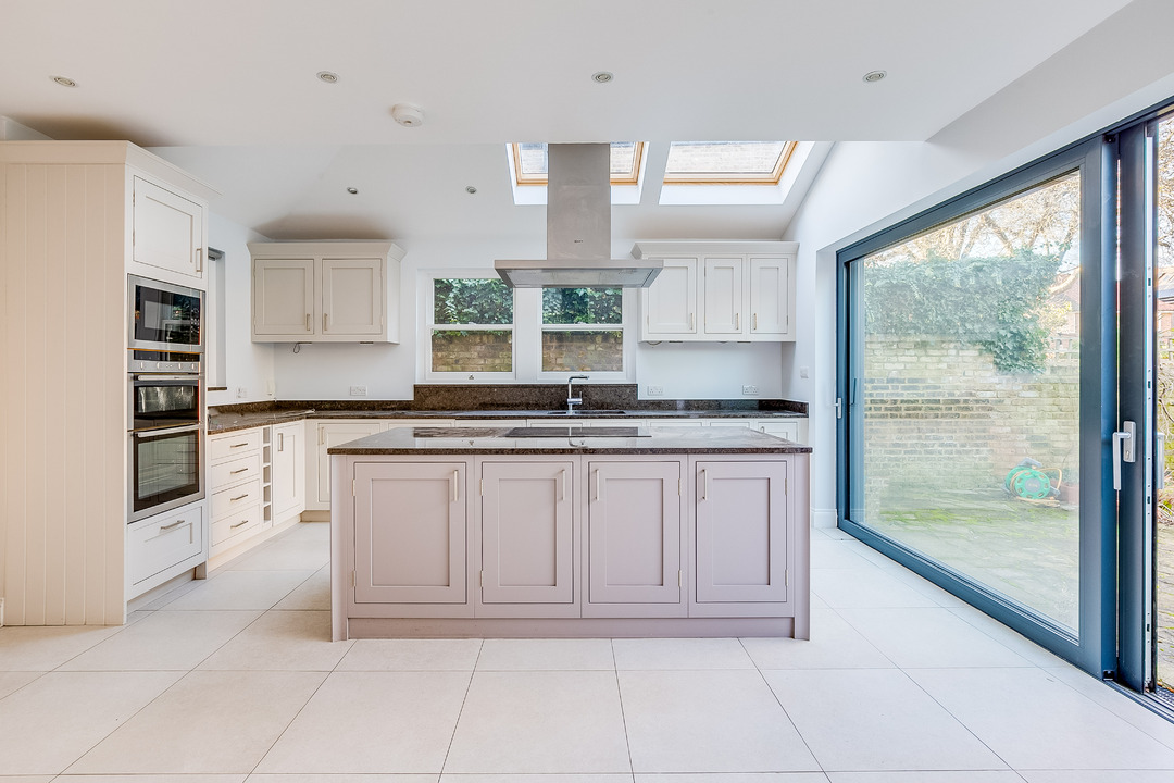 5 bed semi-detached house for sale in Warwick Road, Ealing, London, W5  - Property Image 14