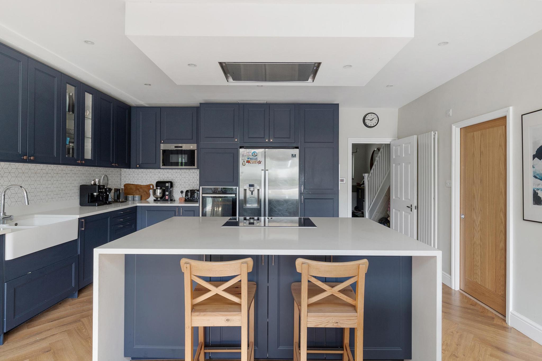 5 bed terraced house for sale in Boston Manor Road, Brentford, TW8  - Property Image 5