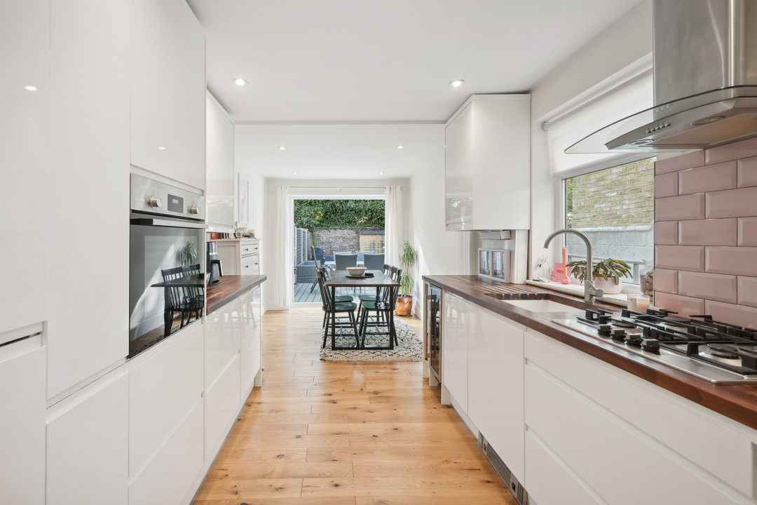 1 bed apartment for sale in Eccleston Road, Ealing, London, W13  - Property Image 3