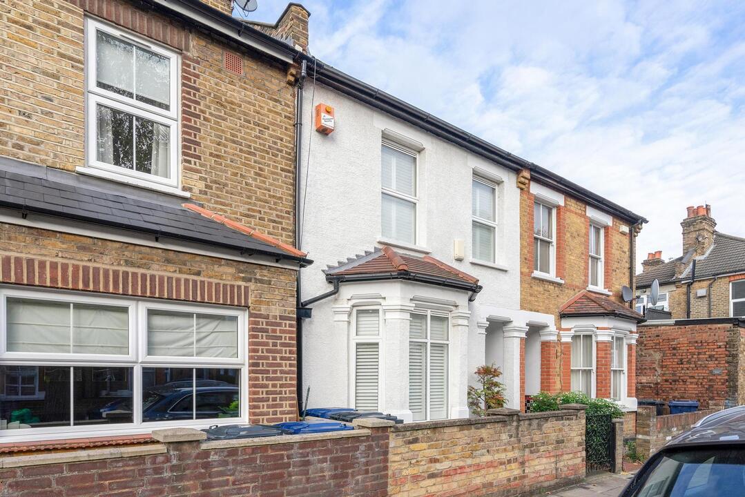3 bed terraced house for sale in Balfour Road, Northfields, Ealing, London, W13  - Property Image 19