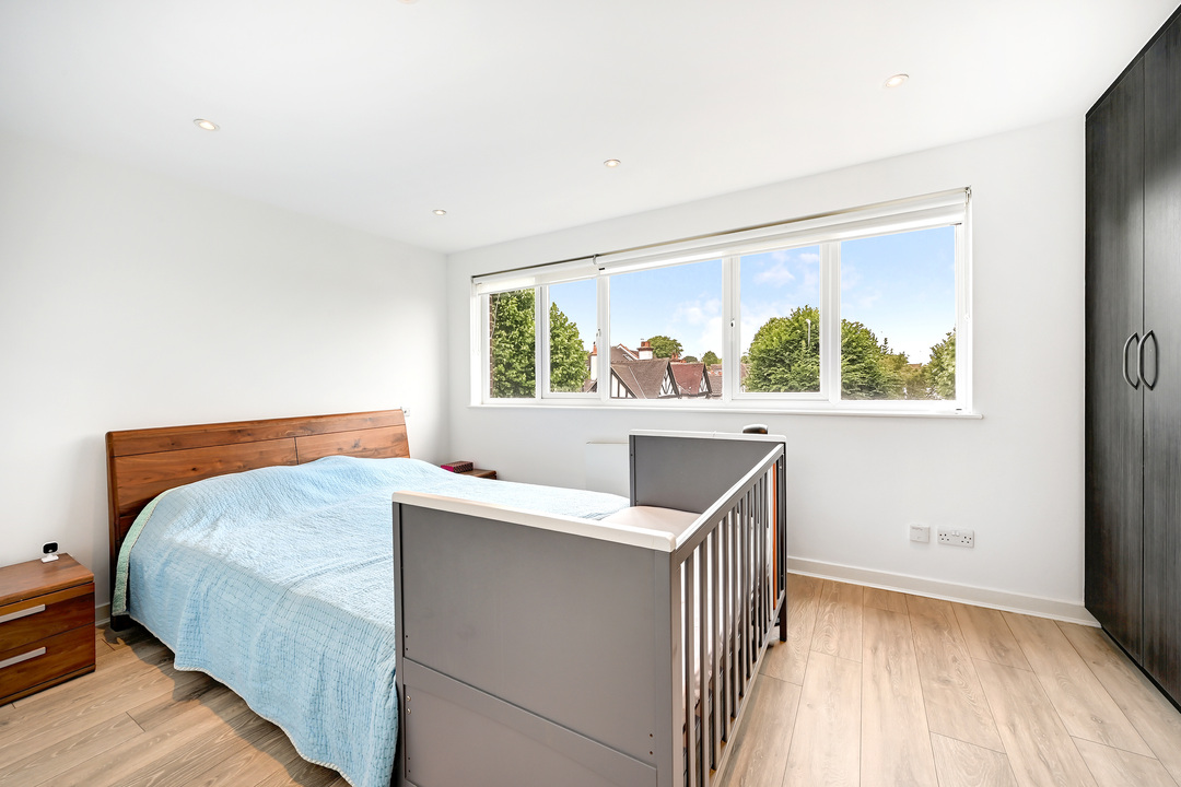 4 bed terraced house for sale in Mount Pleasant Road, Ealing, London, W5  - Property Image 9