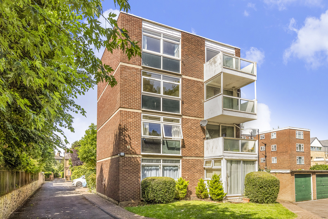 2 bed apartment for sale in Shenstone, Culmington Road, Ealing, London, W13