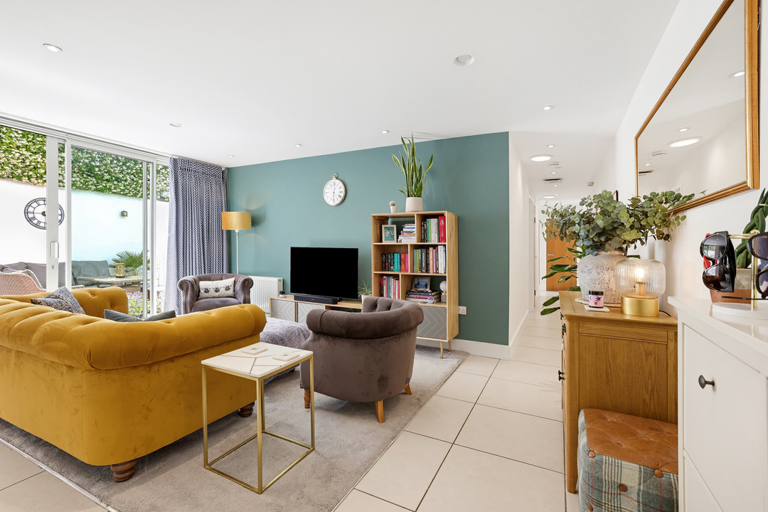 3 bed detached house for sale in Manuka Close, Ealing, London, W7  - Property Image 5
