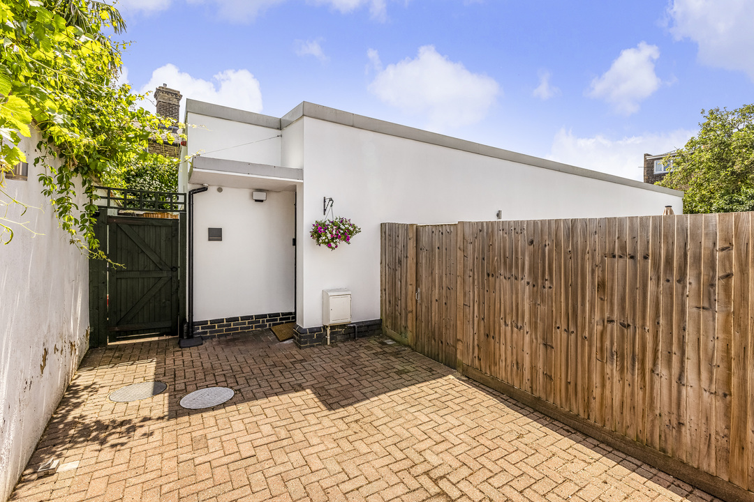3 bed detached house for sale in Manuka Close, Ealing, London, W7  - Property Image 26