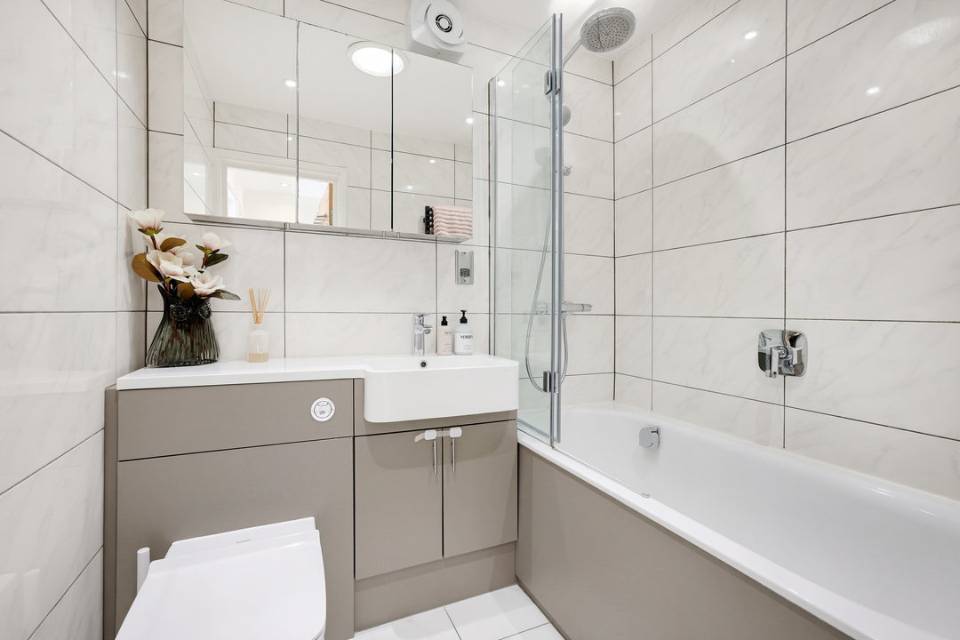 3 bed detached house for sale in Manuka Close, Ealing, London, W7  - Property Image 17