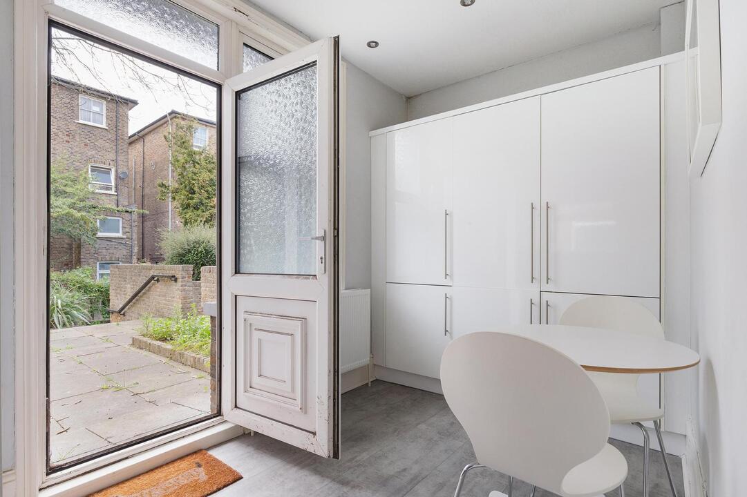 2 bed apartment for sale in Northcote Avenue, Ealing, London, W5  - Property Image 10