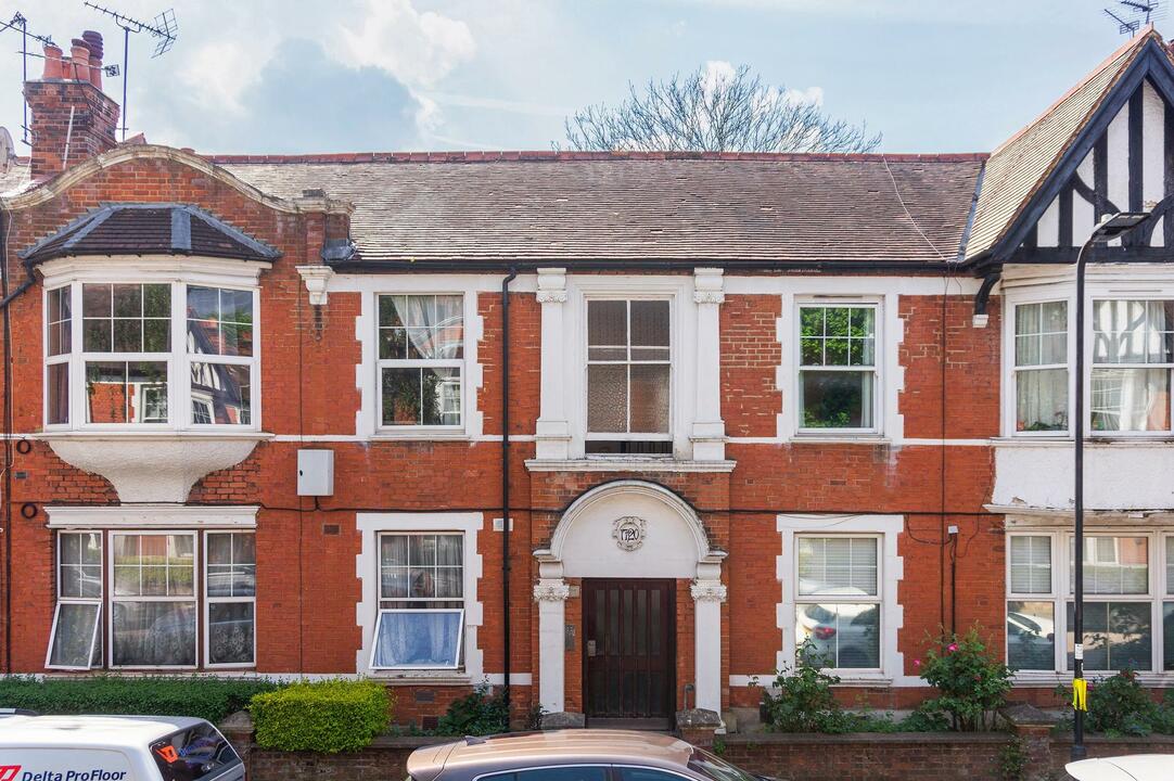 2 bed apartment for sale in Northcote Avenue, Ealing, London, W5  - Property Image 20