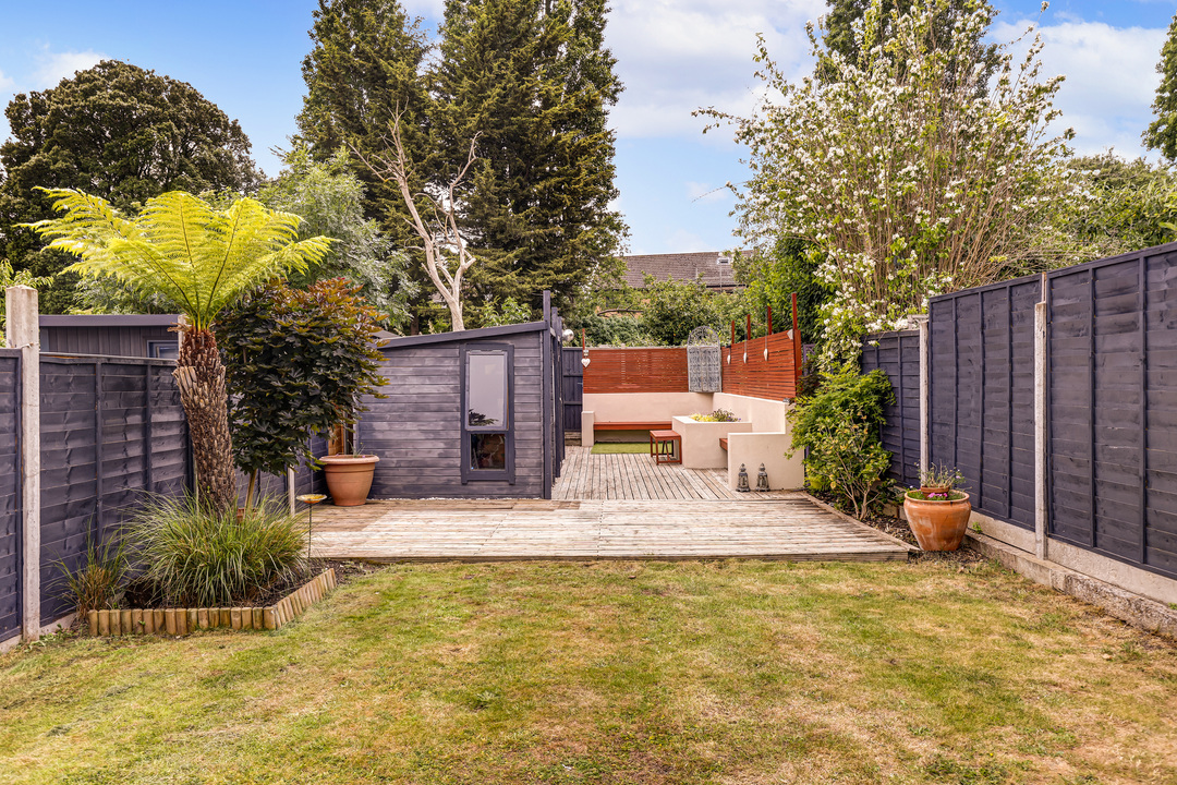 4 bed house to rent in Lionel Road North, Ealing, London  - Property Image 1