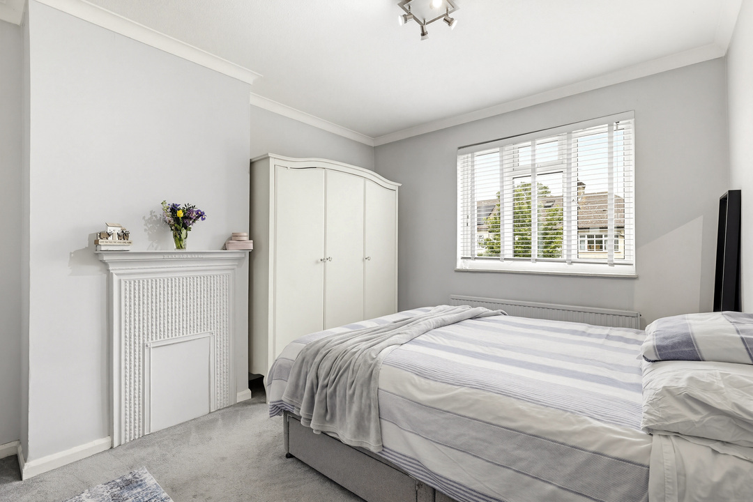 4 bed house to rent in Lionel Road North, Ealing, London  - Property Image 14