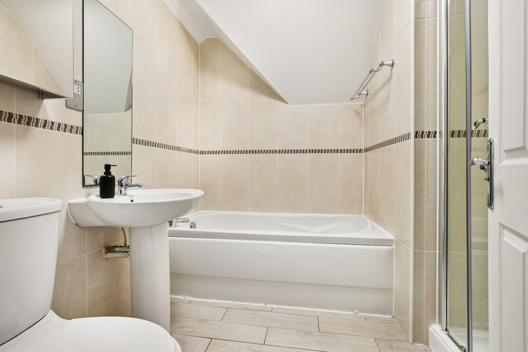2 bed apartment to rent in Castlebar Park, Ealing, London, W5  - Property Image 13