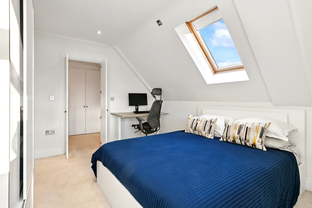 2 bed apartment to rent in Castlebar Park, Ealing, London, W5  - Property Image 7