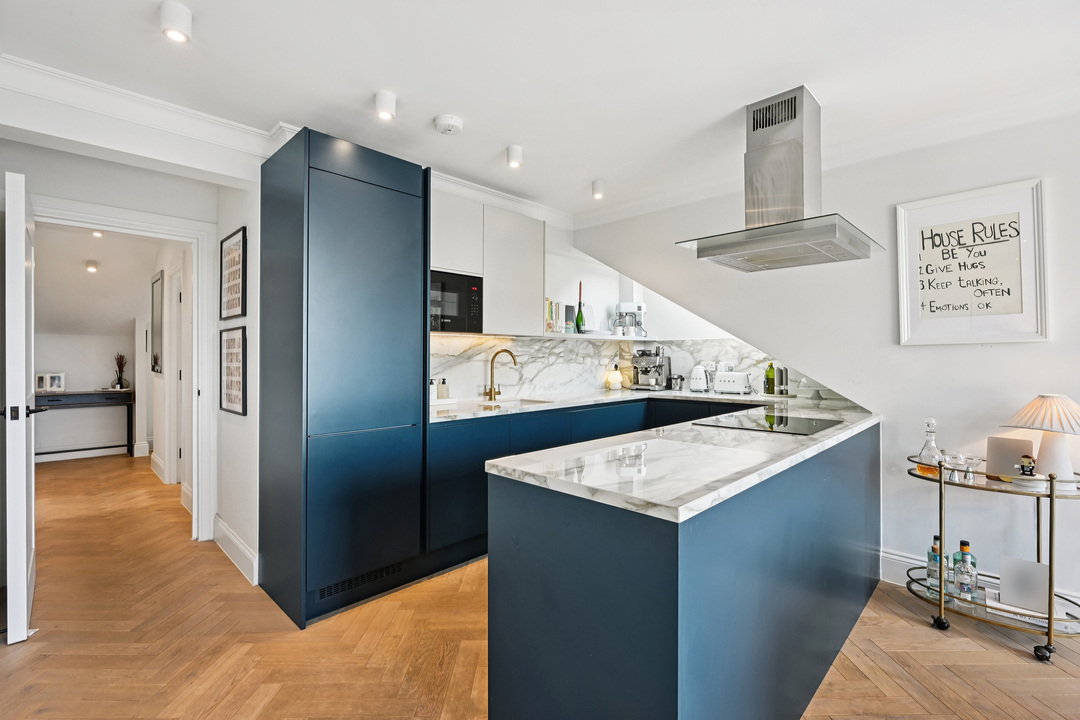 2 bed apartment for sale in Cleveland Road, Ealing, London, W13  - Property Image 8