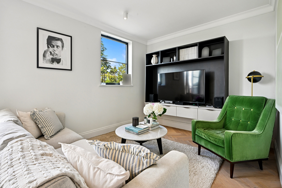 2 bed apartment for sale in Cleveland Road, Ealing, London, W13  - Property Image 14