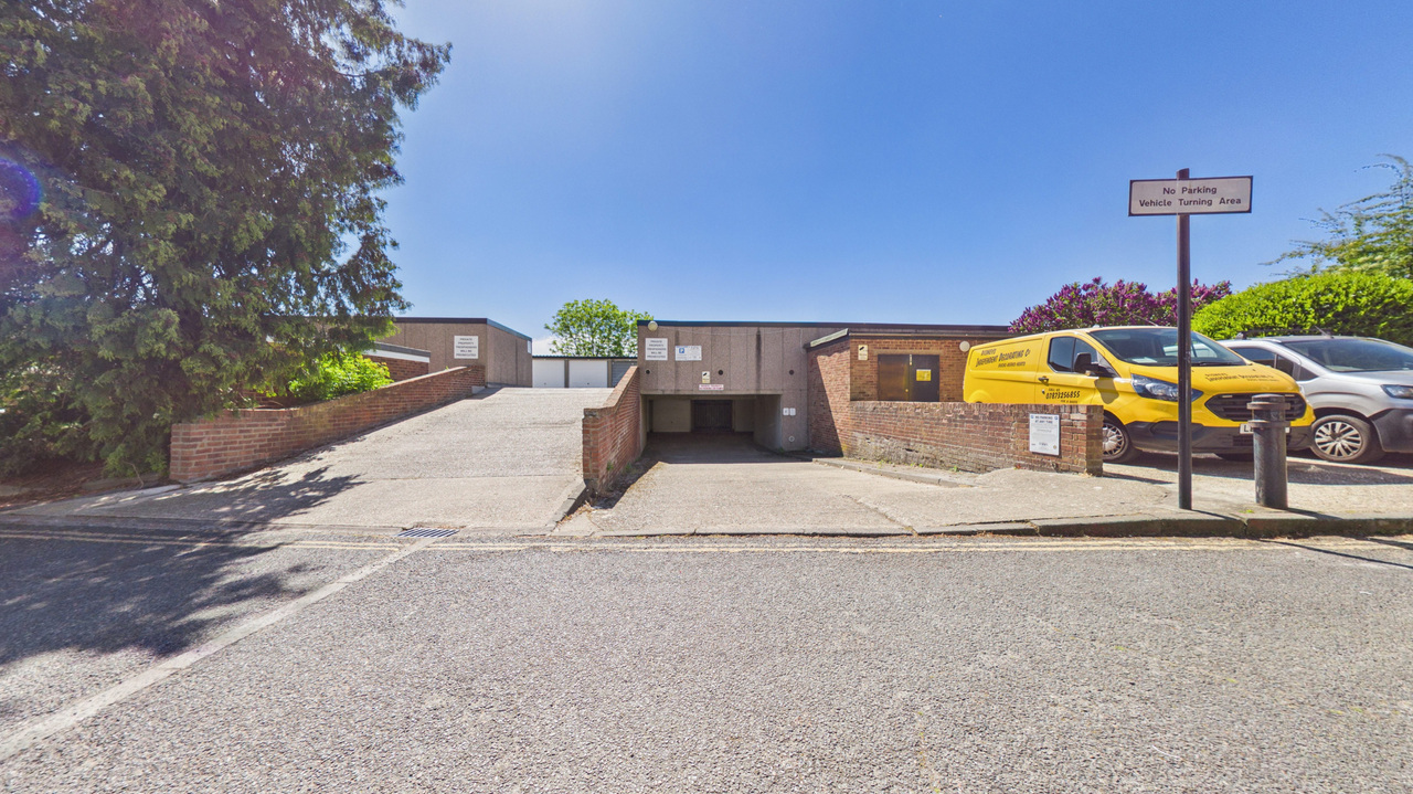 2 bed apartment for sale in Gordon Road, Ealing, London, W13  - Property Image 16