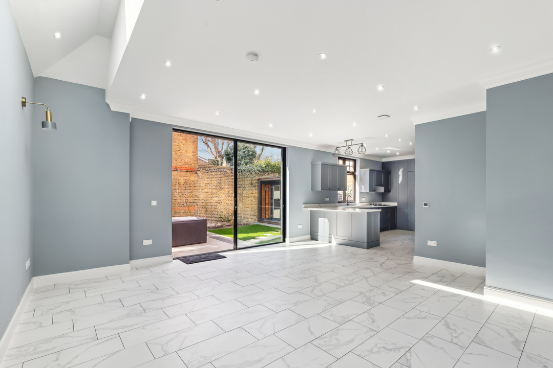 5 bed detached house for sale in Blandford Road, Ealing, London, W5  - Property Image 9