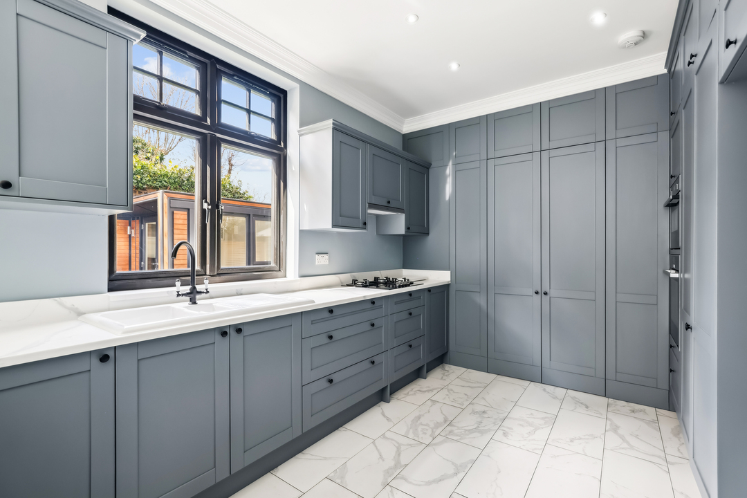 5 bed detached house for sale in Blandford Road, Ealing, London, W5  - Property Image 4