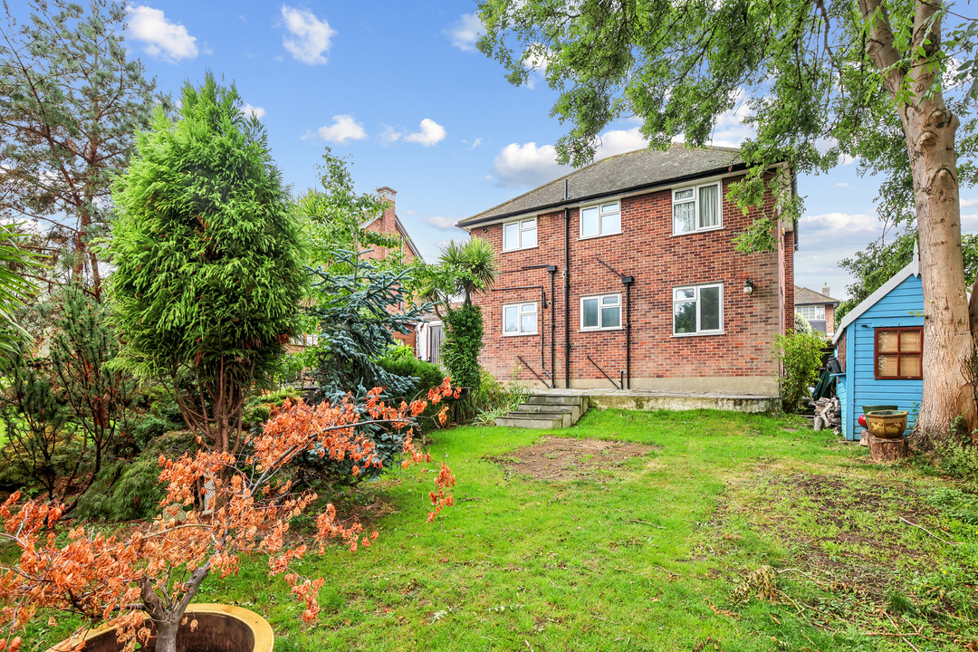 4 bed detached house for sale in The Ridings, Ealing, London, W5  - Property Image 2