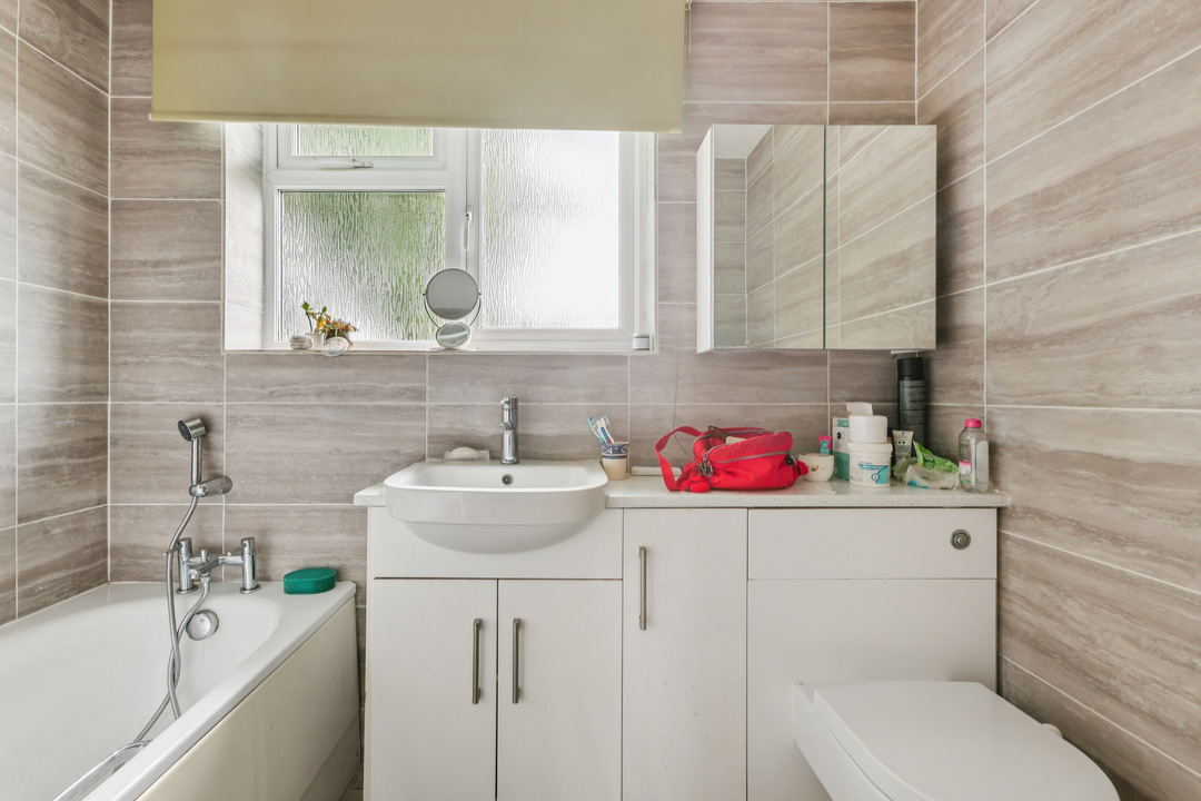 4 bed detached house for sale in The Ridings, Ealing, London, W5  - Property Image 12