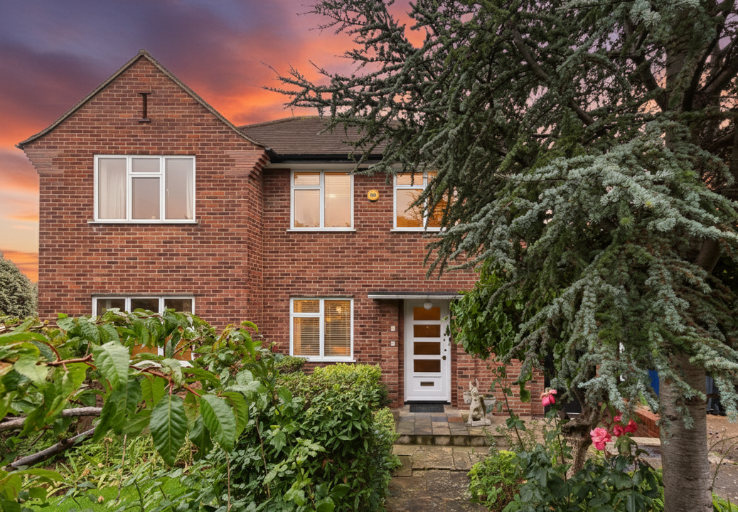 4 bed detached house for sale in The Ridings, Ealing, London, W5  - Property Image 13