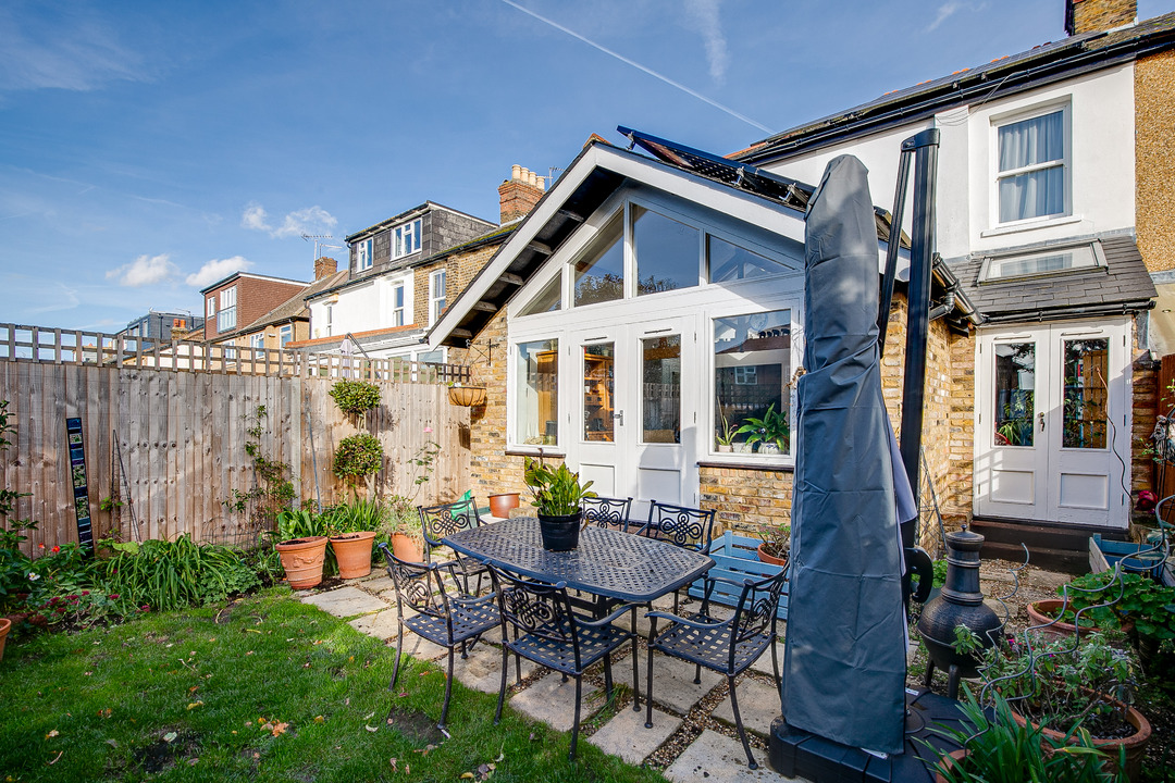 4 bed semi-detached house for sale in Kingsley Avenue, Ealing, London, W13  - Property Image 15