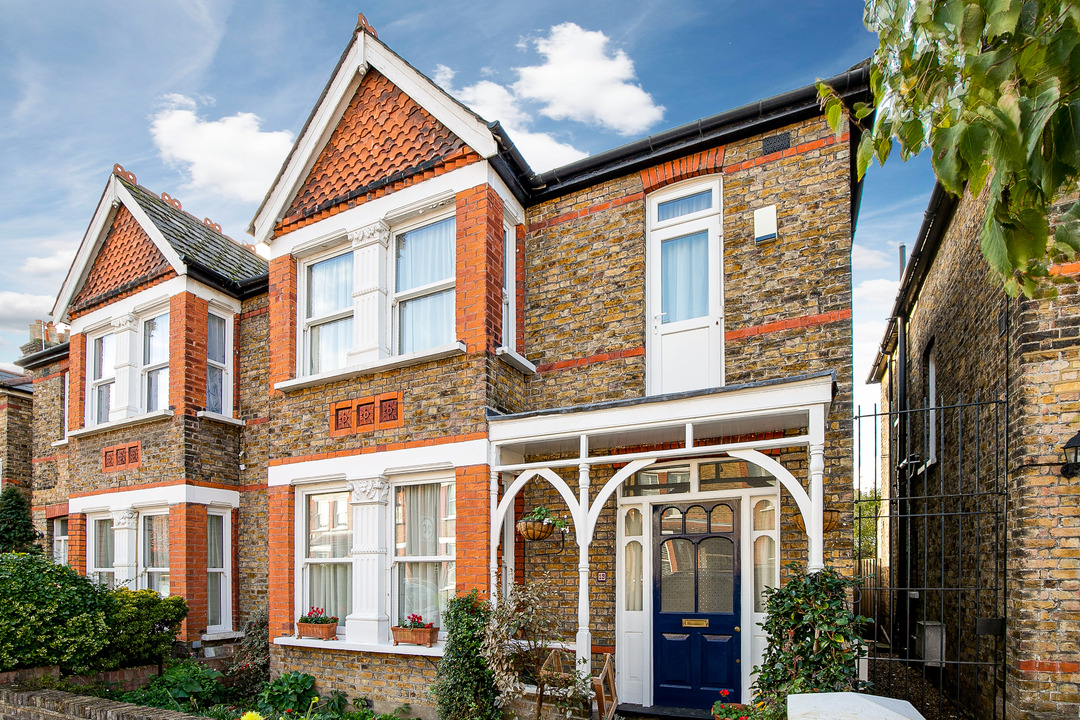 4 bed semi-detached house for sale in Kingsley Avenue, Ealing, London, W13 - Property Image 1